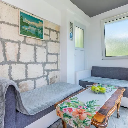 House Hidden Oasis Omiš