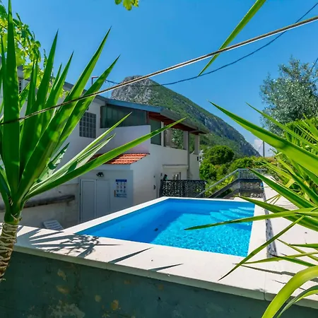 House Hidden Oasis Сasa de vacaciones